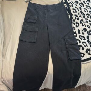 Aritzia Wilfred Free Black Cargo Pants
